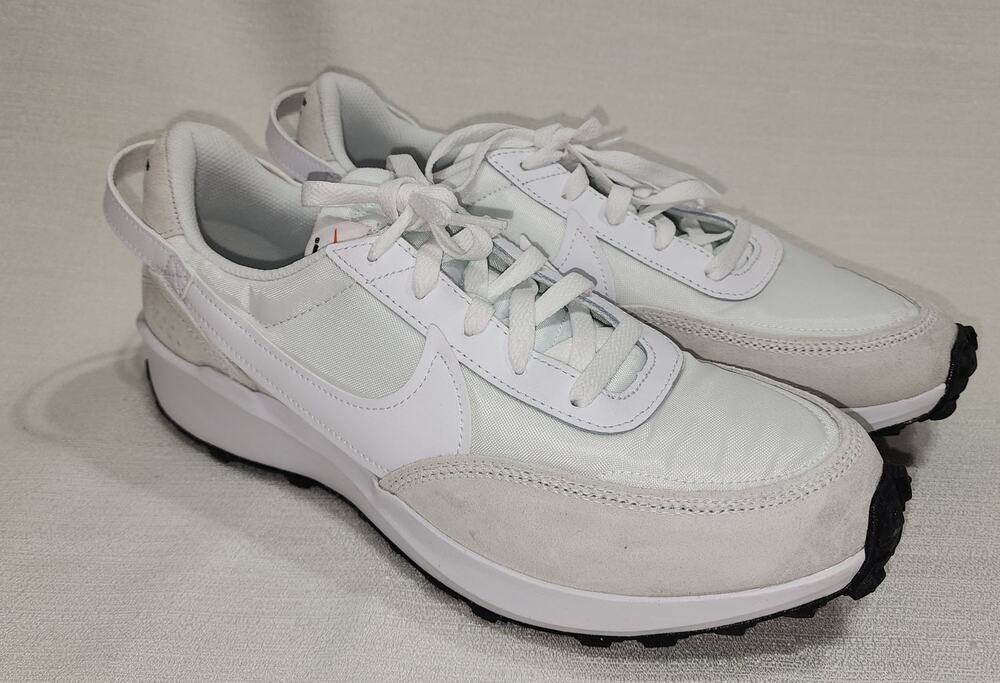 NIKE Waffle Debut women's size 11 white